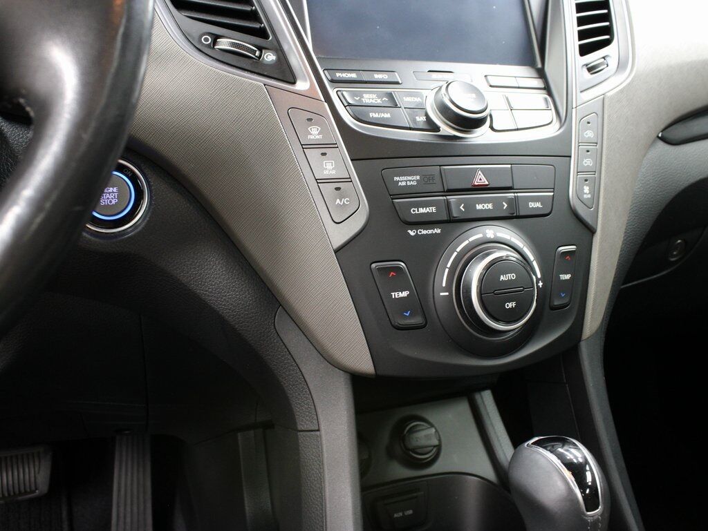 2016 Hyundai Santa Fe SE AWD Fond du Lac WI