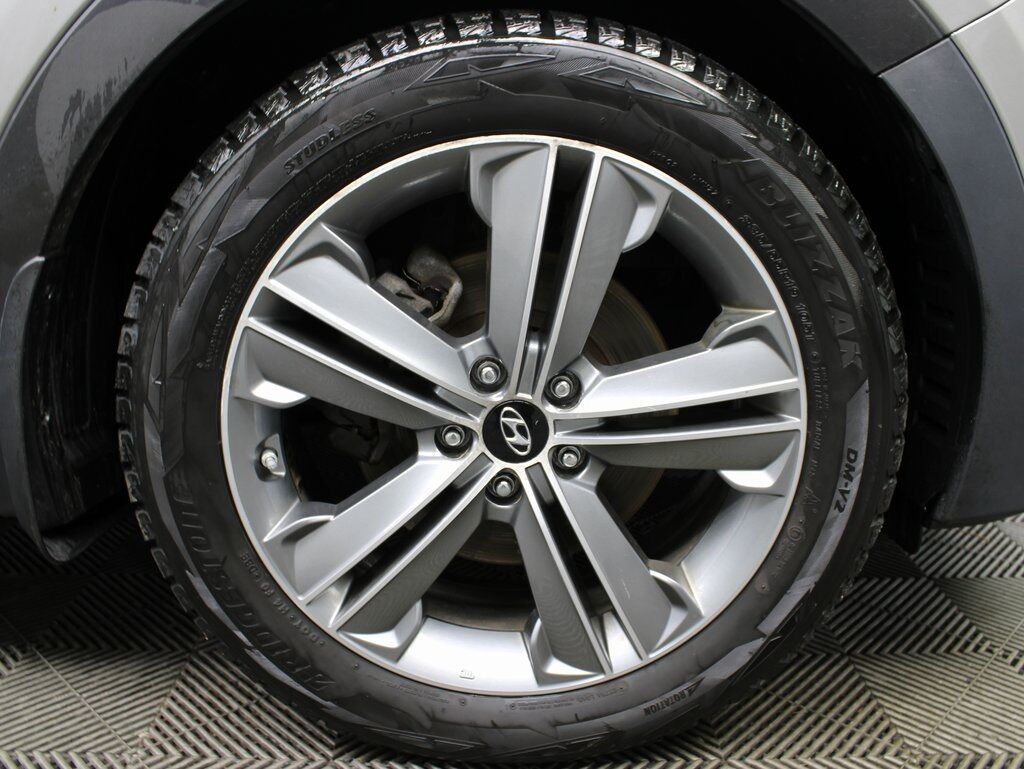 2016 Hyundai Santa Fe SE AWD Fond du Lac WI