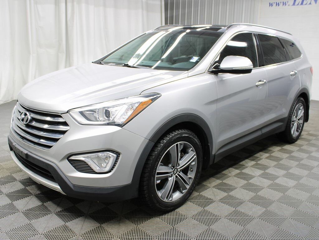 2016 Hyundai Santa Fe SE AWD Fond du Lac WI