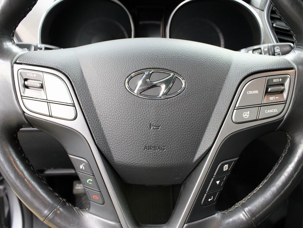 2016 Hyundai Santa Fe SE AWD Fond du Lac WI