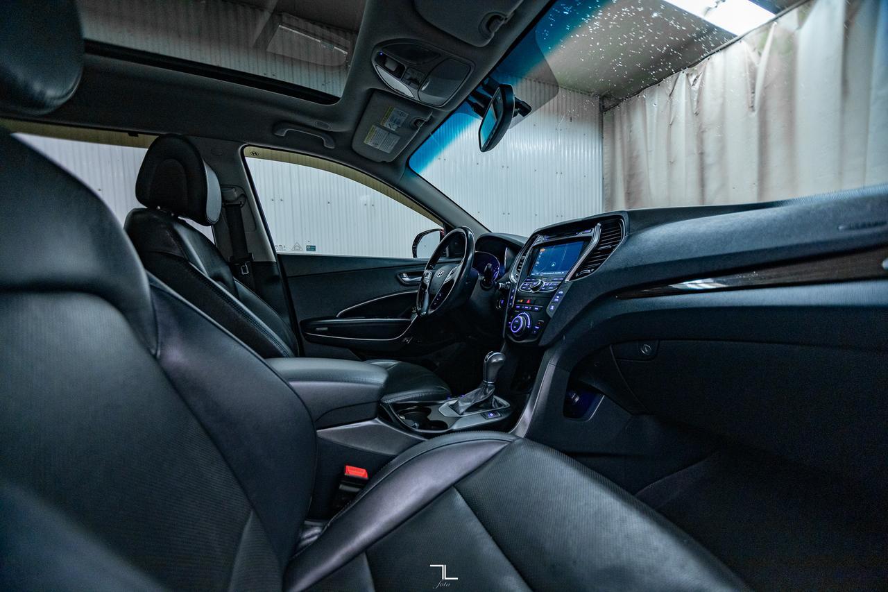 2016 Hyundai Santa Fe XL AWD Limited Leather Roof Nav Red Deer AB