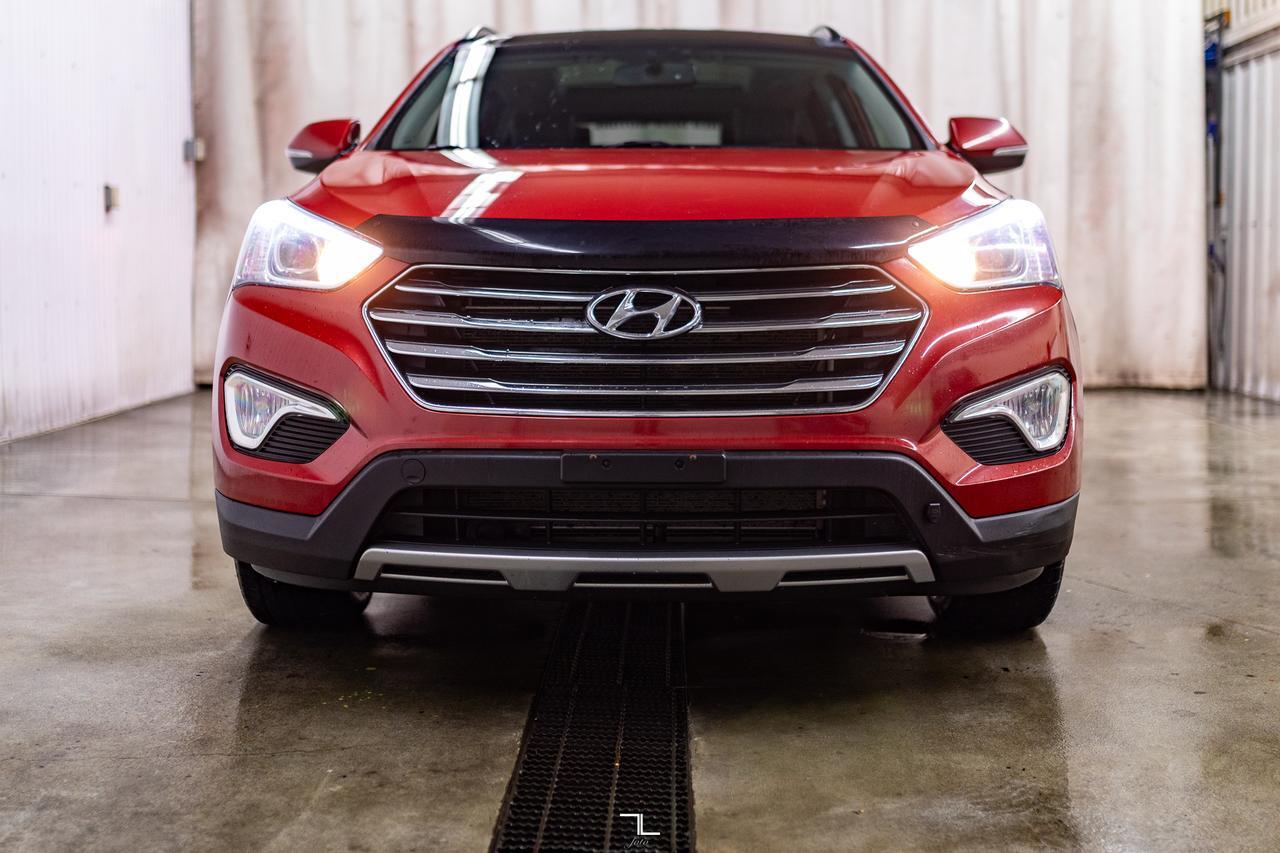 2016 Hyundai Santa Fe XL AWD Limited Leather Roof Nav Red Deer AB