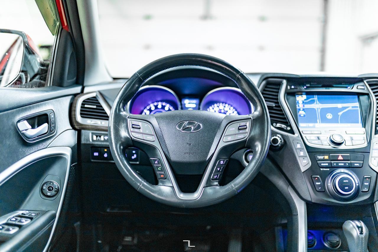 2016 Hyundai Santa Fe XL AWD Limited Leather Roof Nav Red Deer AB