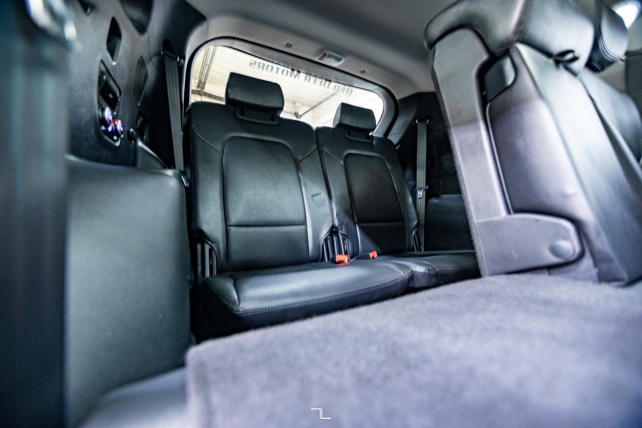 2016 Hyundai Santa Fe XL AWD Limited Leather Roof Nav Red Deer AB