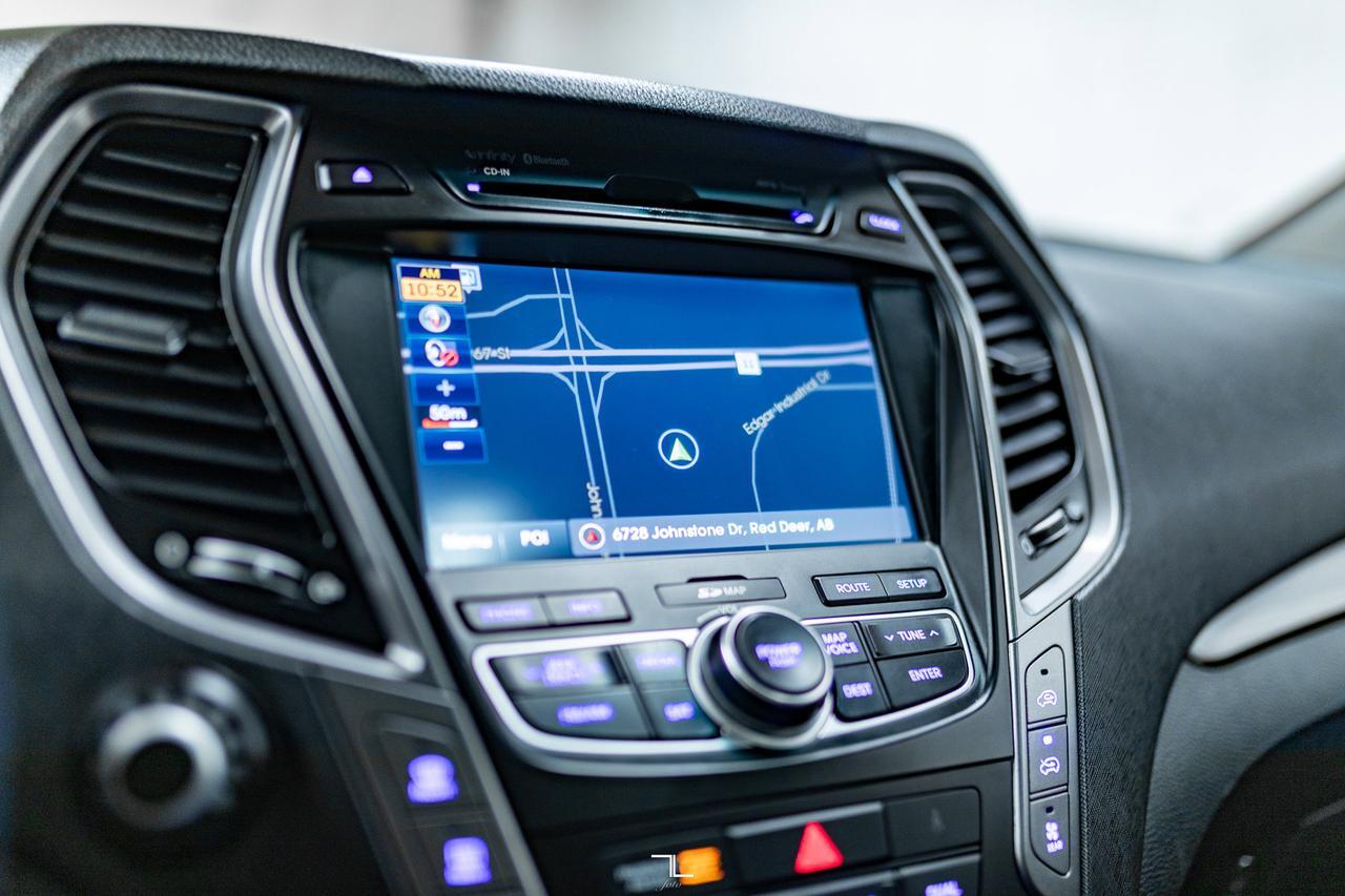 2016 Hyundai Santa Fe XL AWD Limited Leather Roof Nav Red Deer AB