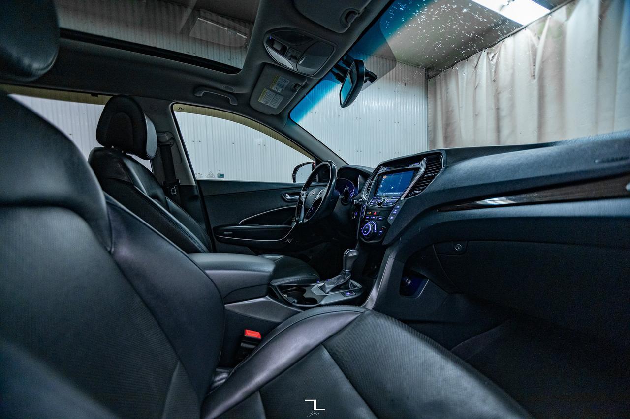 2016 Hyundai Santa Fe XL AWD Limited Leather Roof Nav Red Deer AB