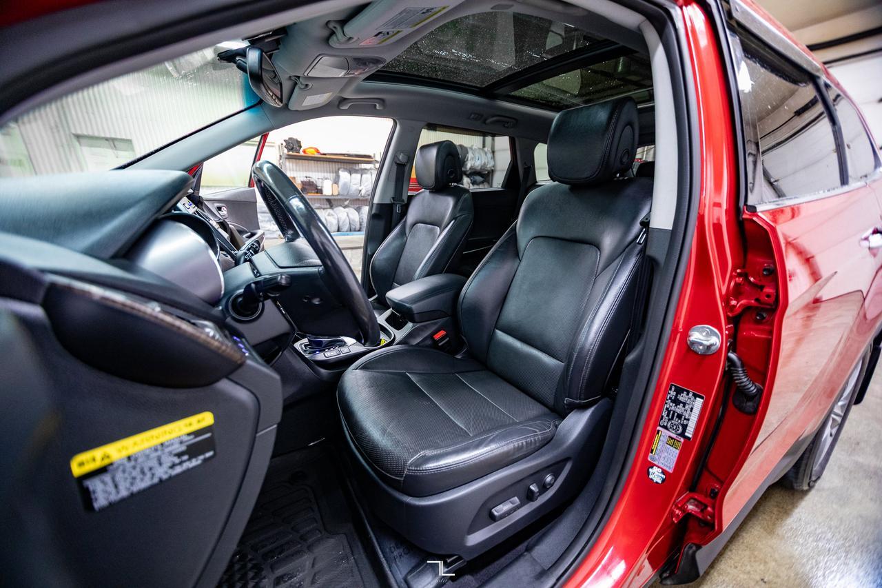 2016 Hyundai Santa Fe XL AWD Limited Leather Roof Nav Red Deer AB