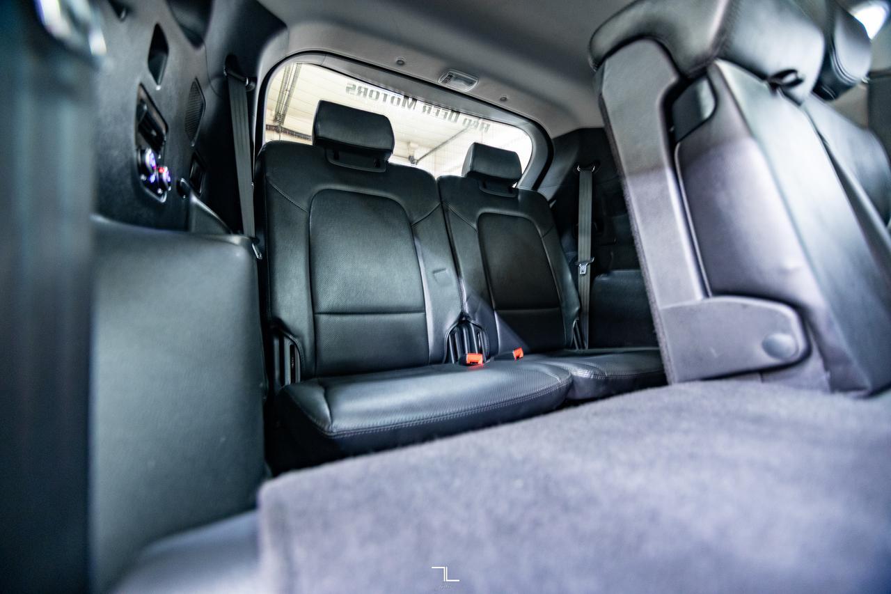 2016 Hyundai Santa Fe XL AWD Limited Leather Roof Nav Red Deer AB