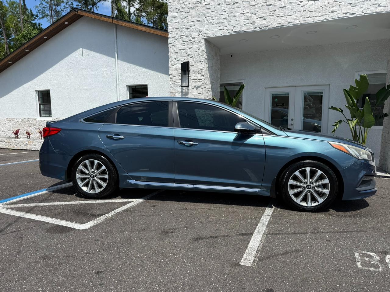 2016 Hyundai Sonata 4dr Sdn 2.4L Limited Jacksonville FL