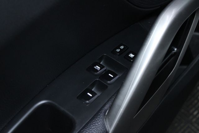 2016 Hyundai Veloster Base 6AT Chantilly VA
