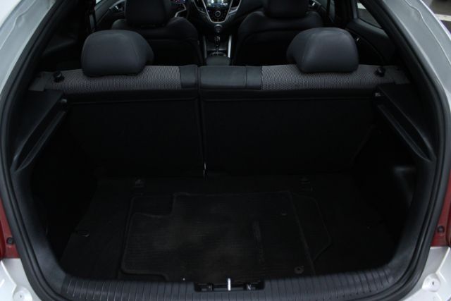 2016 Hyundai Veloster Base 6AT Chantilly VA