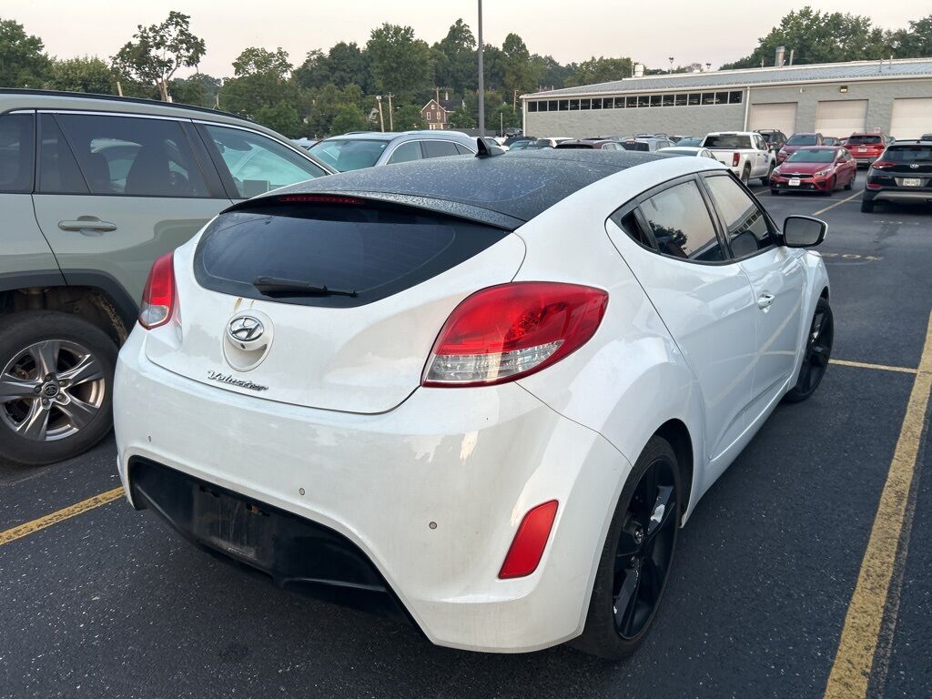 2016 Hyundai Veloster Base Akron OH