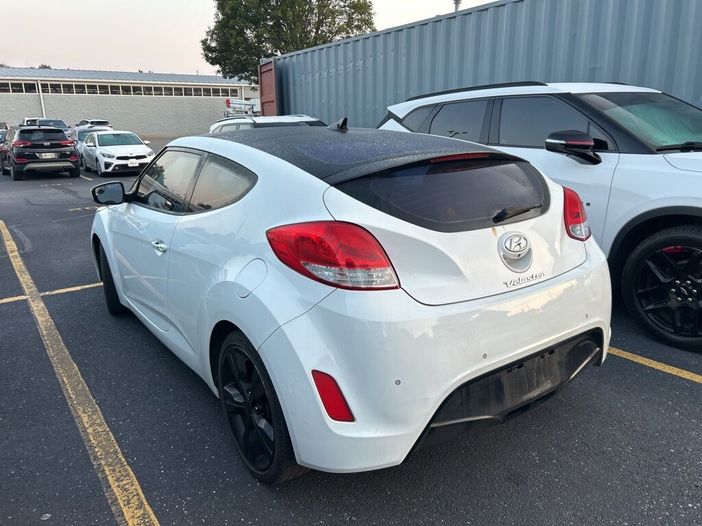 2016 Hyundai Veloster Base Akron OH