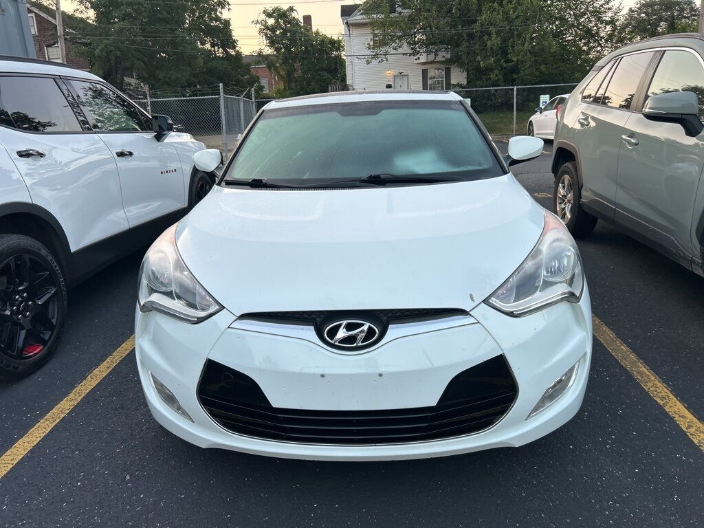 2016 Hyundai Veloster Base Akron OH