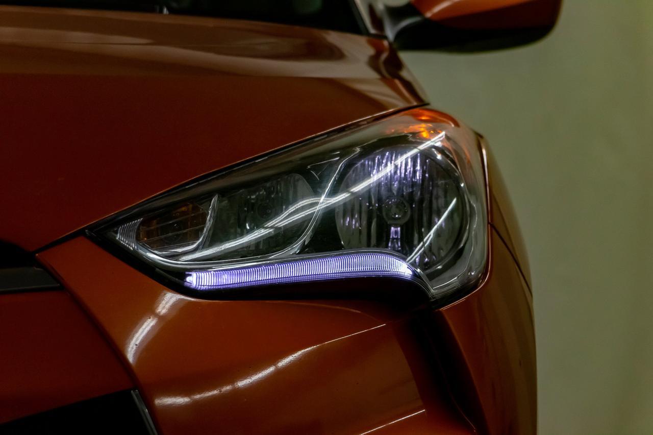 2016 Hyundai Veloster SE BCam Red Deer AB