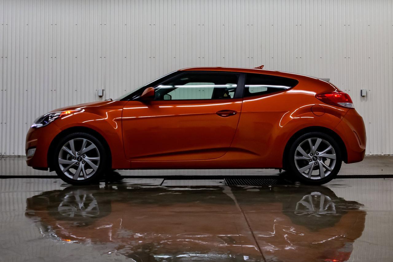 2016 Hyundai Veloster SE BCam Red Deer AB