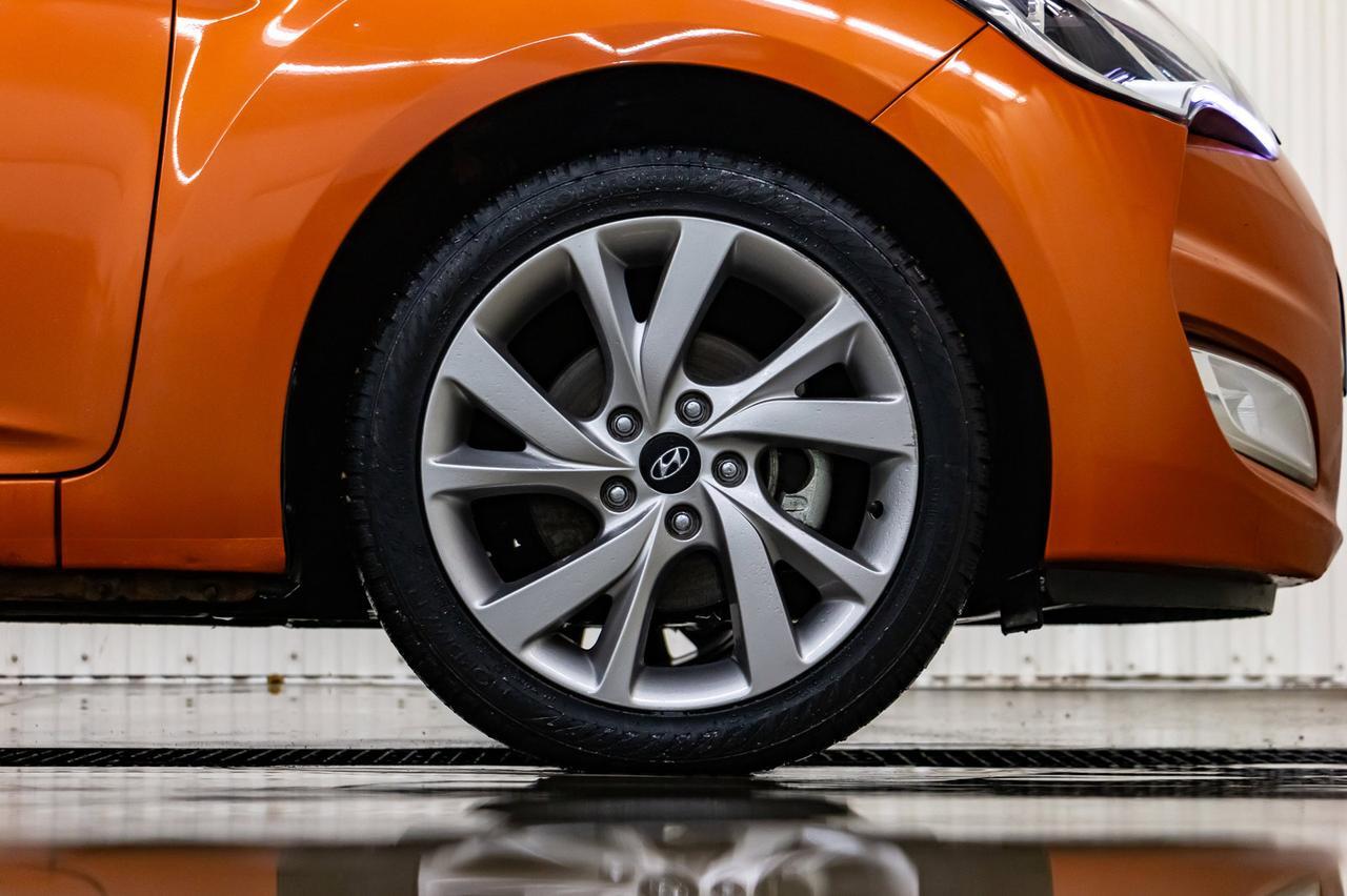 2016 Hyundai Veloster SE BCam Red Deer AB