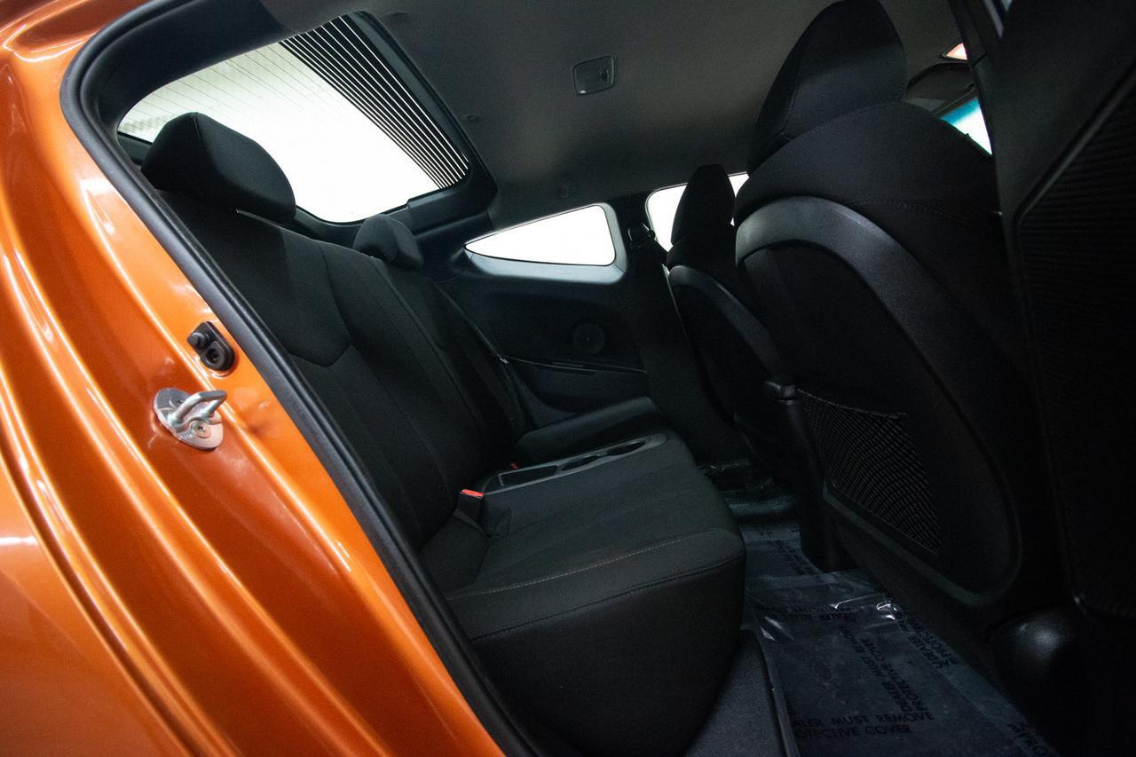 2016 Hyundai Veloster SE BCam Red Deer AB