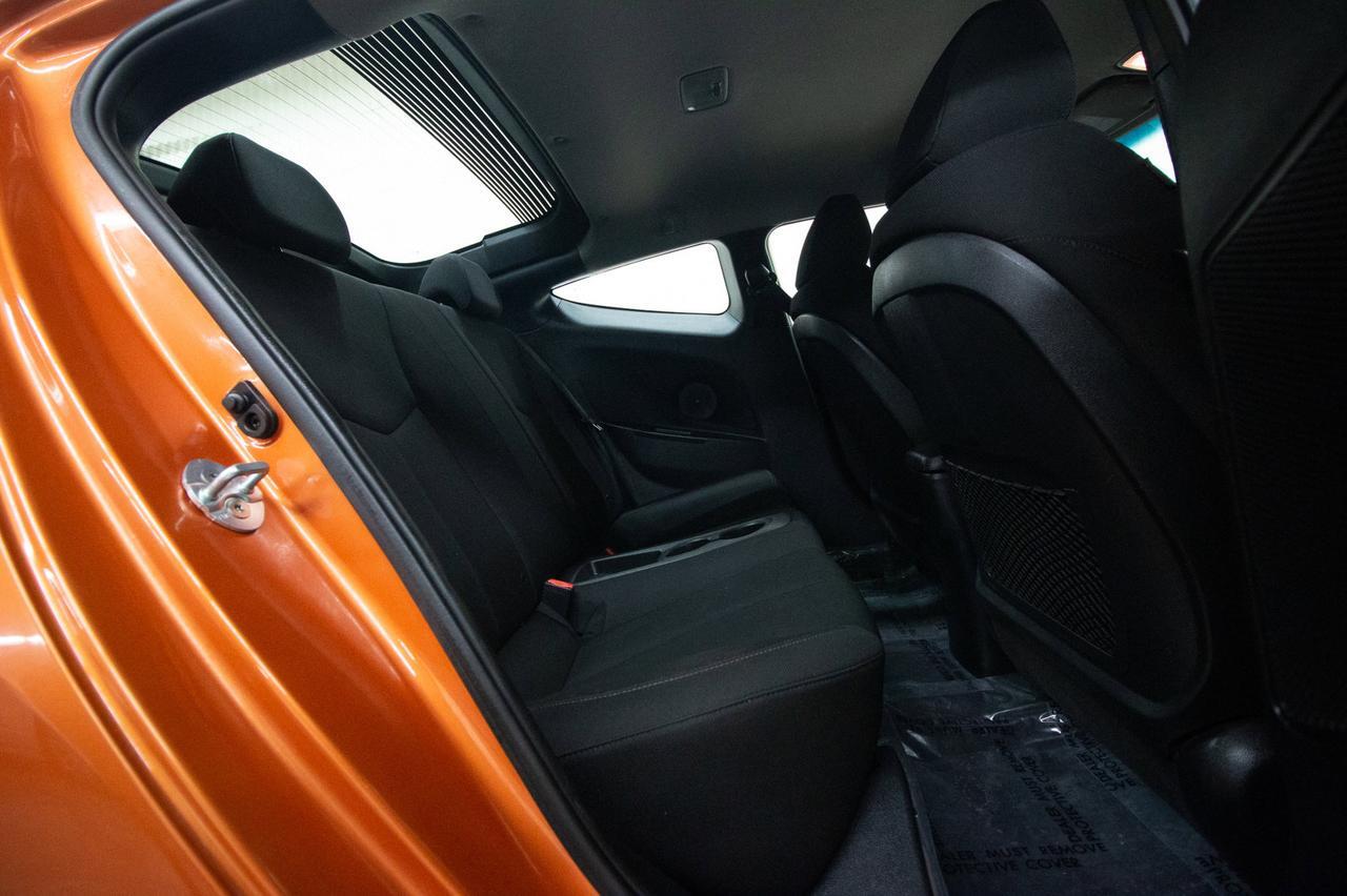 2016 Hyundai Veloster SE BCam Red Deer AB