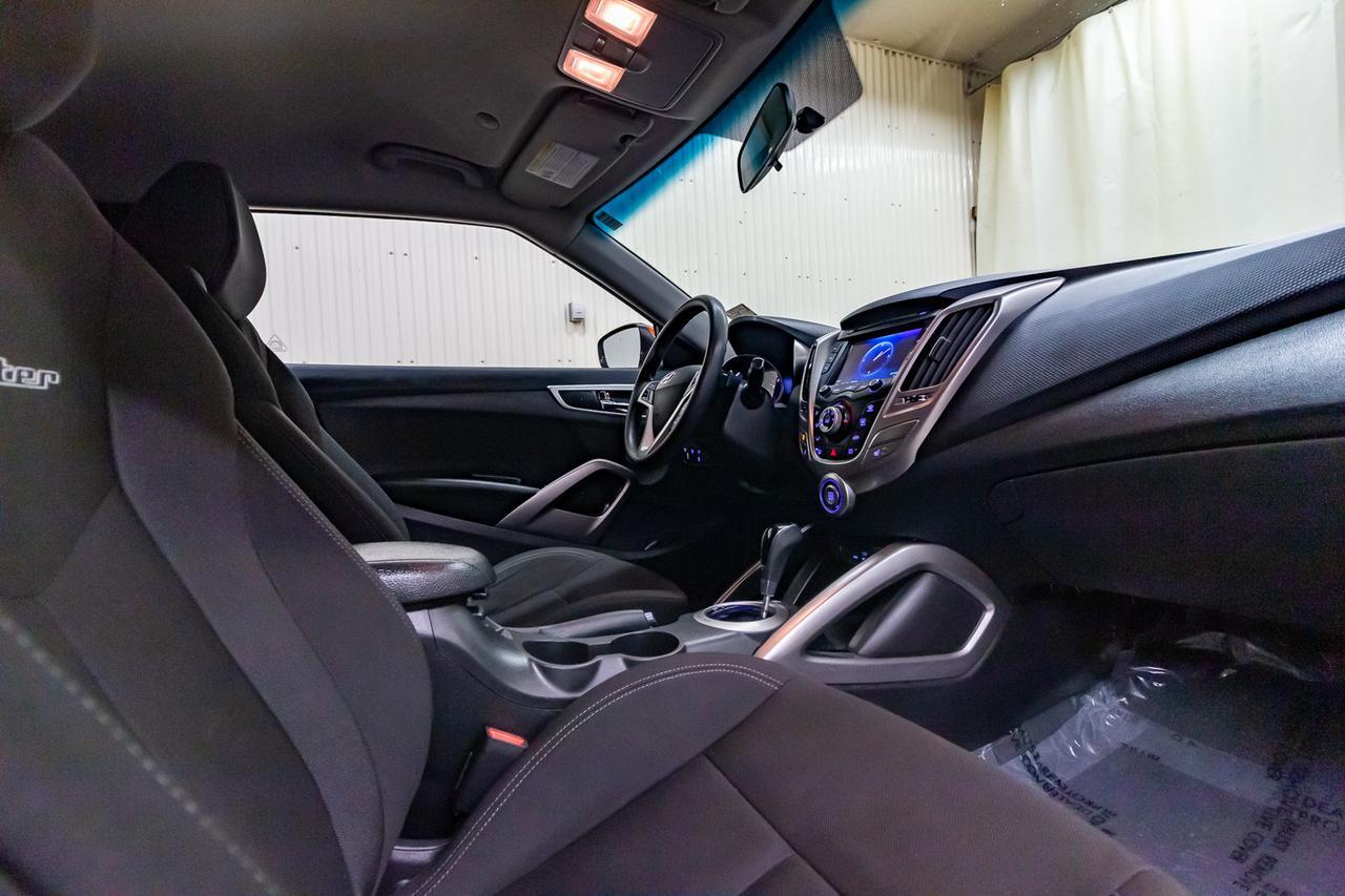 2016 Hyundai Veloster SE BCam Red Deer AB
