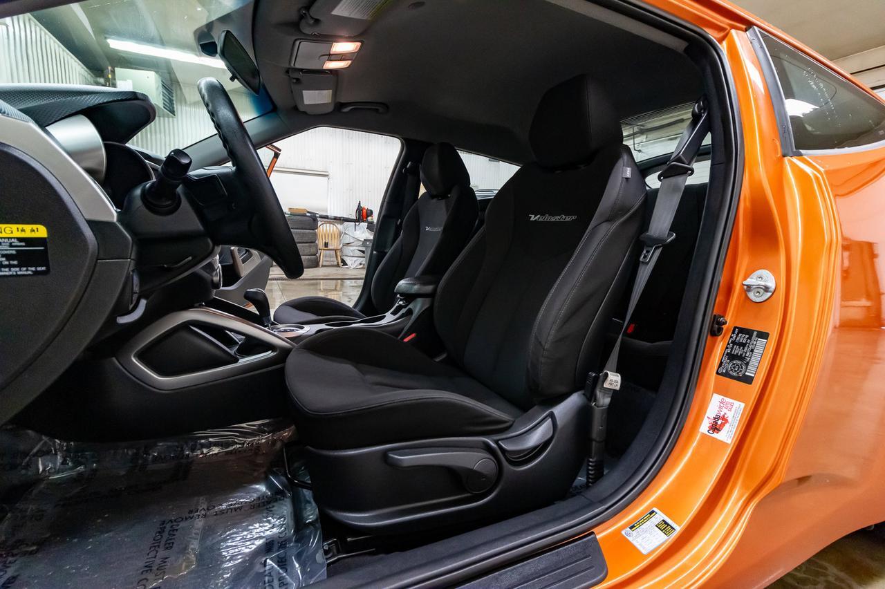 2016 Hyundai Veloster SE BCam Red Deer AB