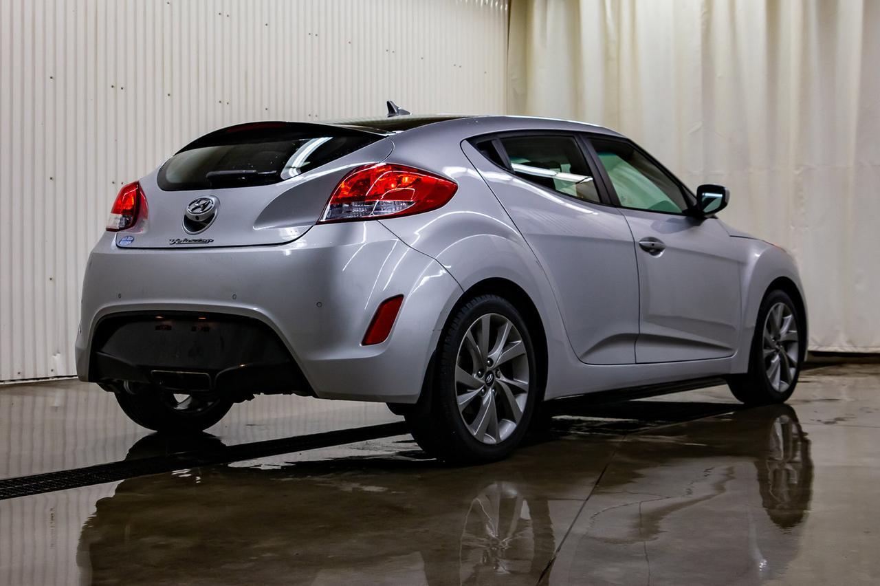 2016 Hyundai Veloster SE BCam Red Deer AB