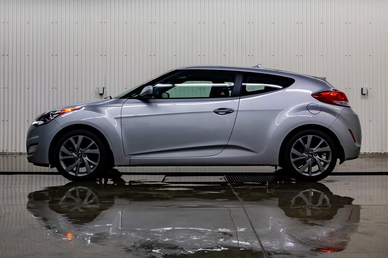 2016 Hyundai Veloster SE BCam Red Deer AB