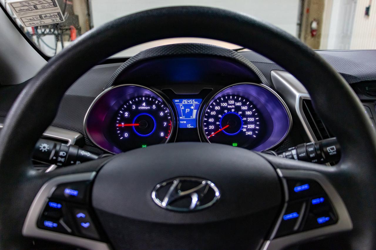 2016 Hyundai Veloster SE BCam Red Deer AB