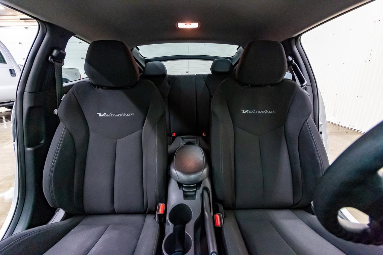 2016 Hyundai Veloster SE BCam Red Deer AB