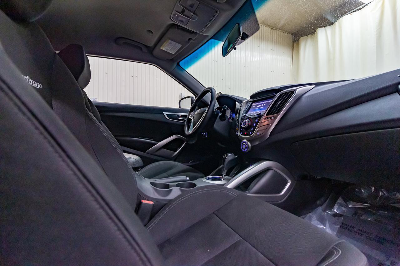 2016 Hyundai Veloster SE BCam Red Deer AB