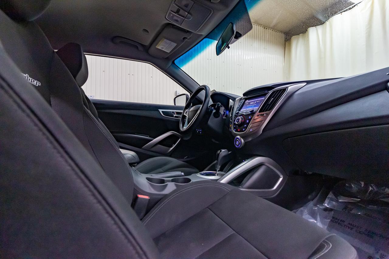 2016 Hyundai Veloster SE BCam Red Deer AB