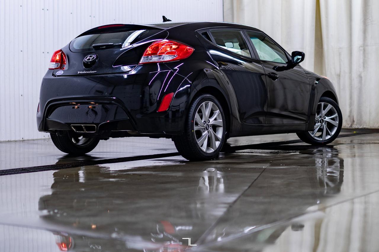 2016 Hyundai Veloster SE Sport Manual BCam Red Deer AB
