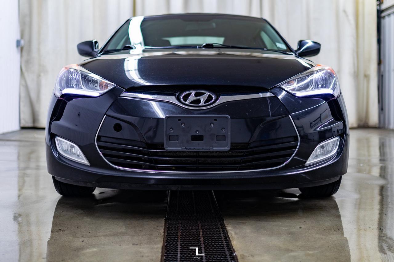 2016 Hyundai Veloster SE Sport Manual BCam Red Deer AB