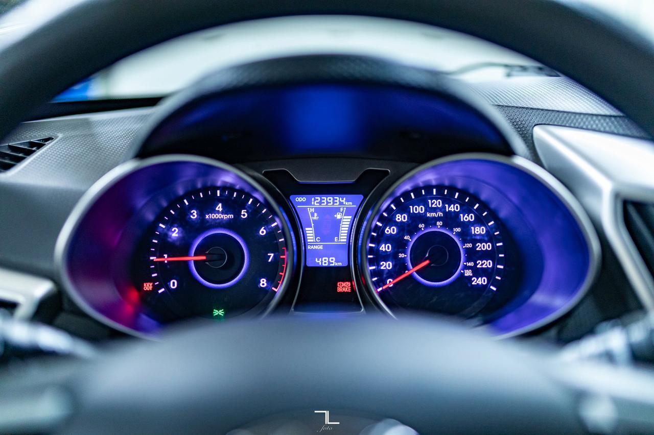 2016 Hyundai Veloster SE Sport Manual BCam Red Deer AB