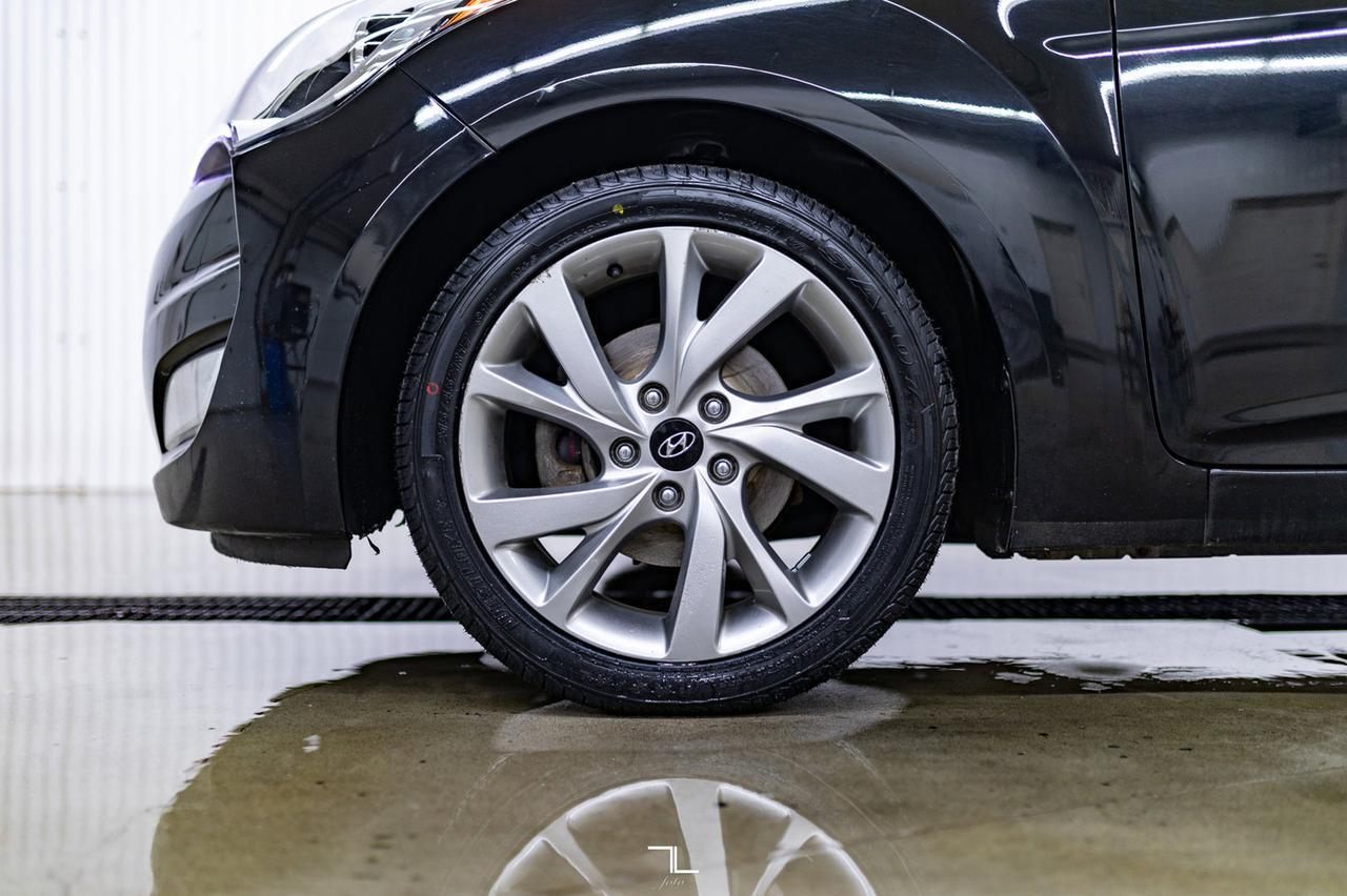 2016 Hyundai Veloster SE Sport Manual BCam Red Deer AB