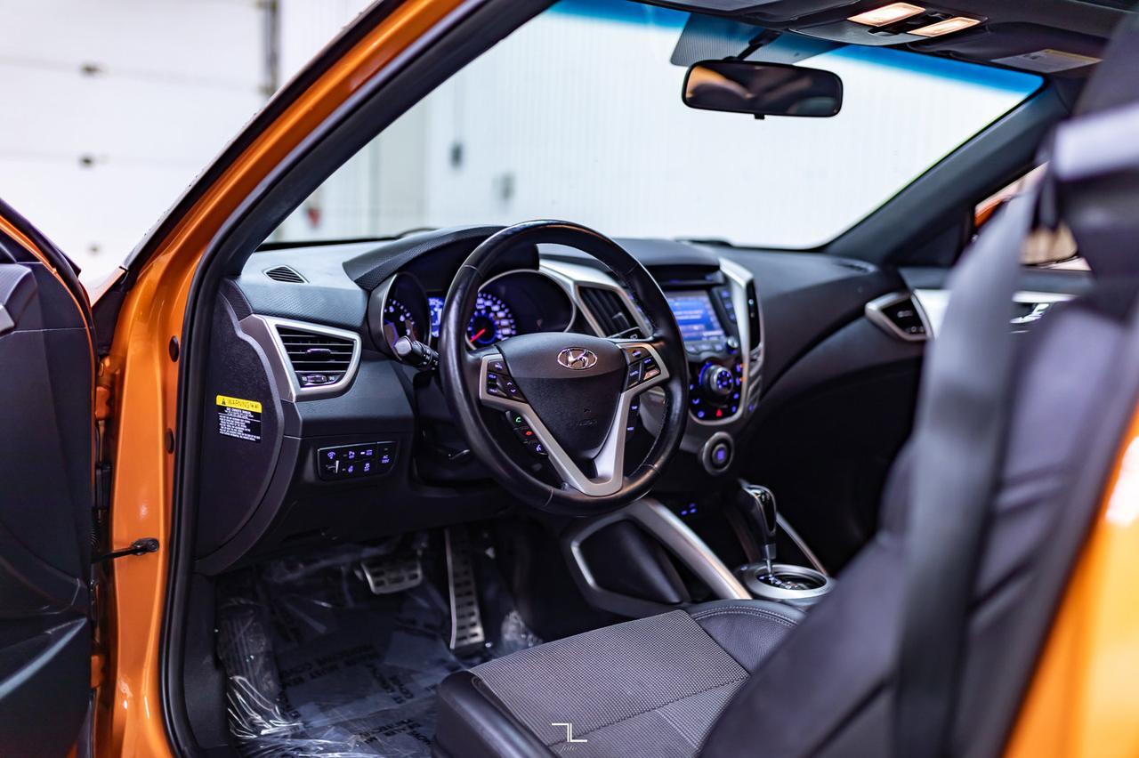 2016 Hyundai Veloster Tech Nav Roof BCam Red Deer AB