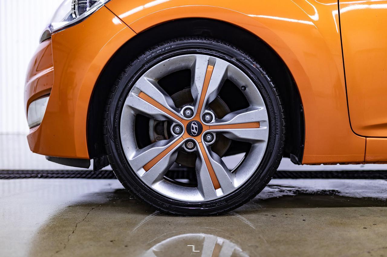 2016 Hyundai Veloster Tech Nav Roof BCam Red Deer AB