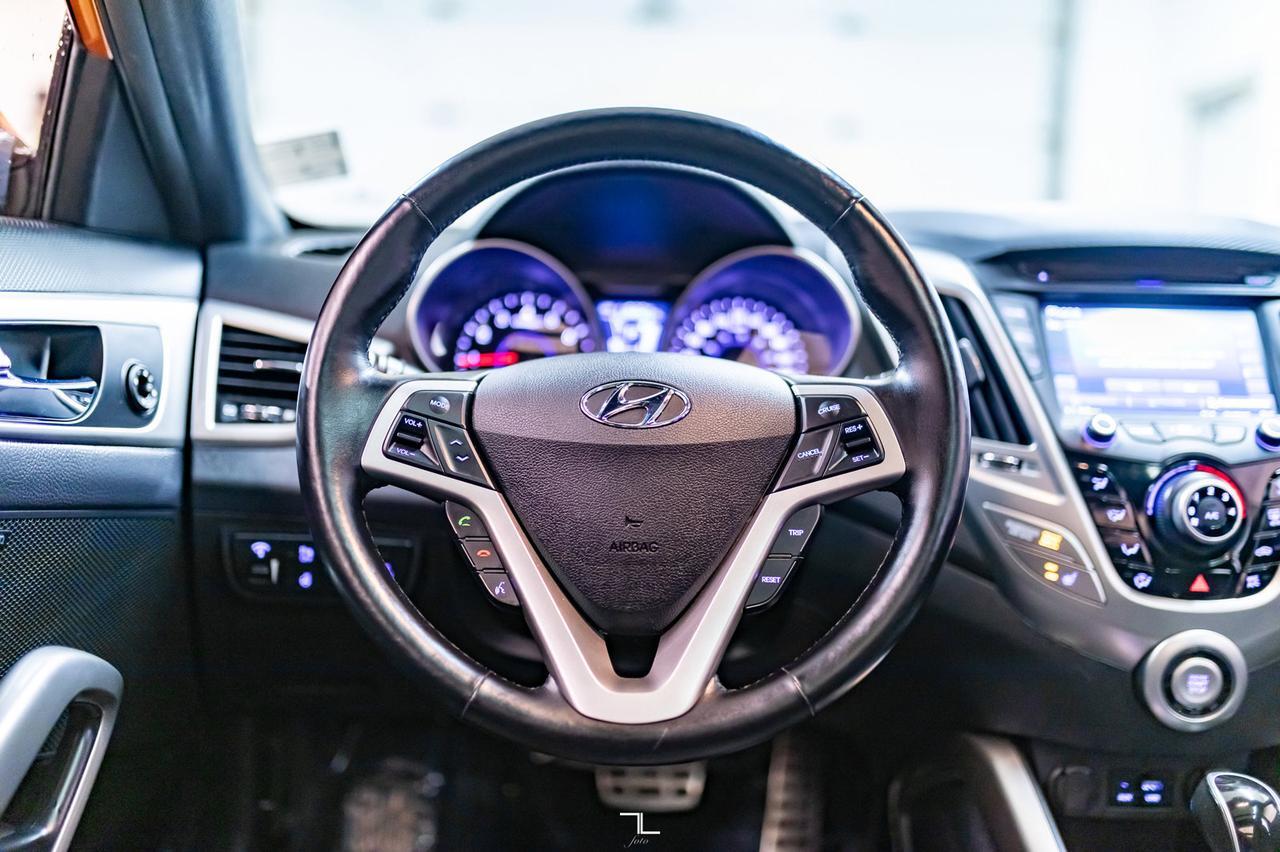 2016 Hyundai Veloster Tech Nav Roof BCam Red Deer AB