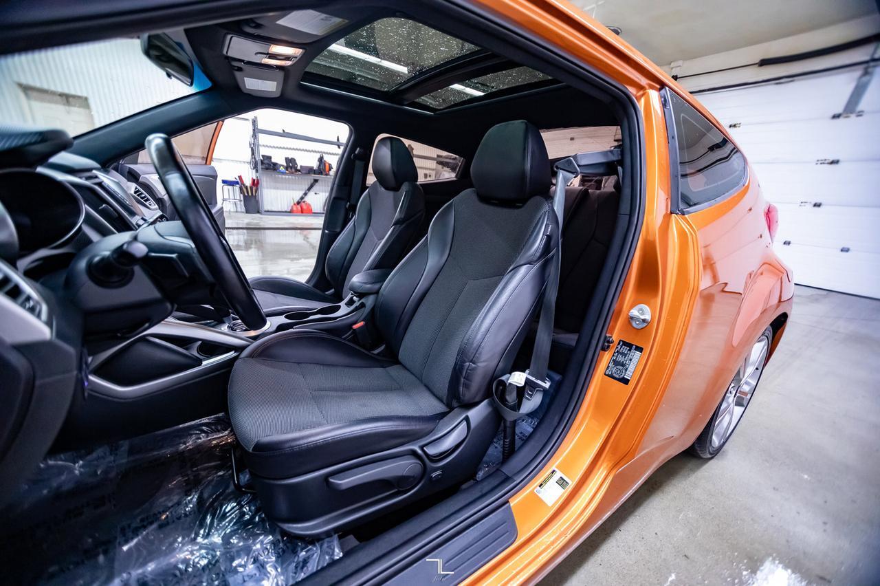 2016 Hyundai Veloster Tech Nav Roof BCam Red Deer AB