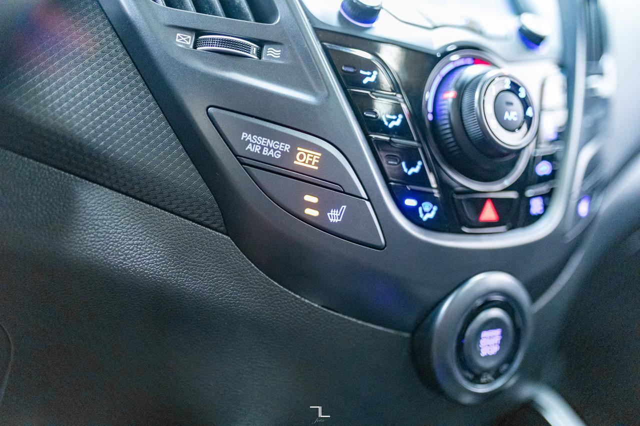 2016 Hyundai Veloster Turbo Leather Roof Nav Red Deer AB