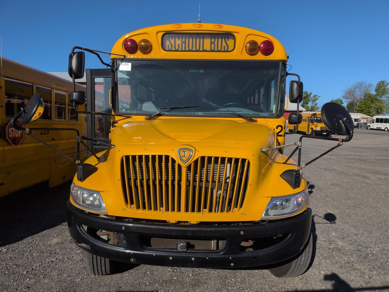 2016 IC INTERNATIONAL CE300