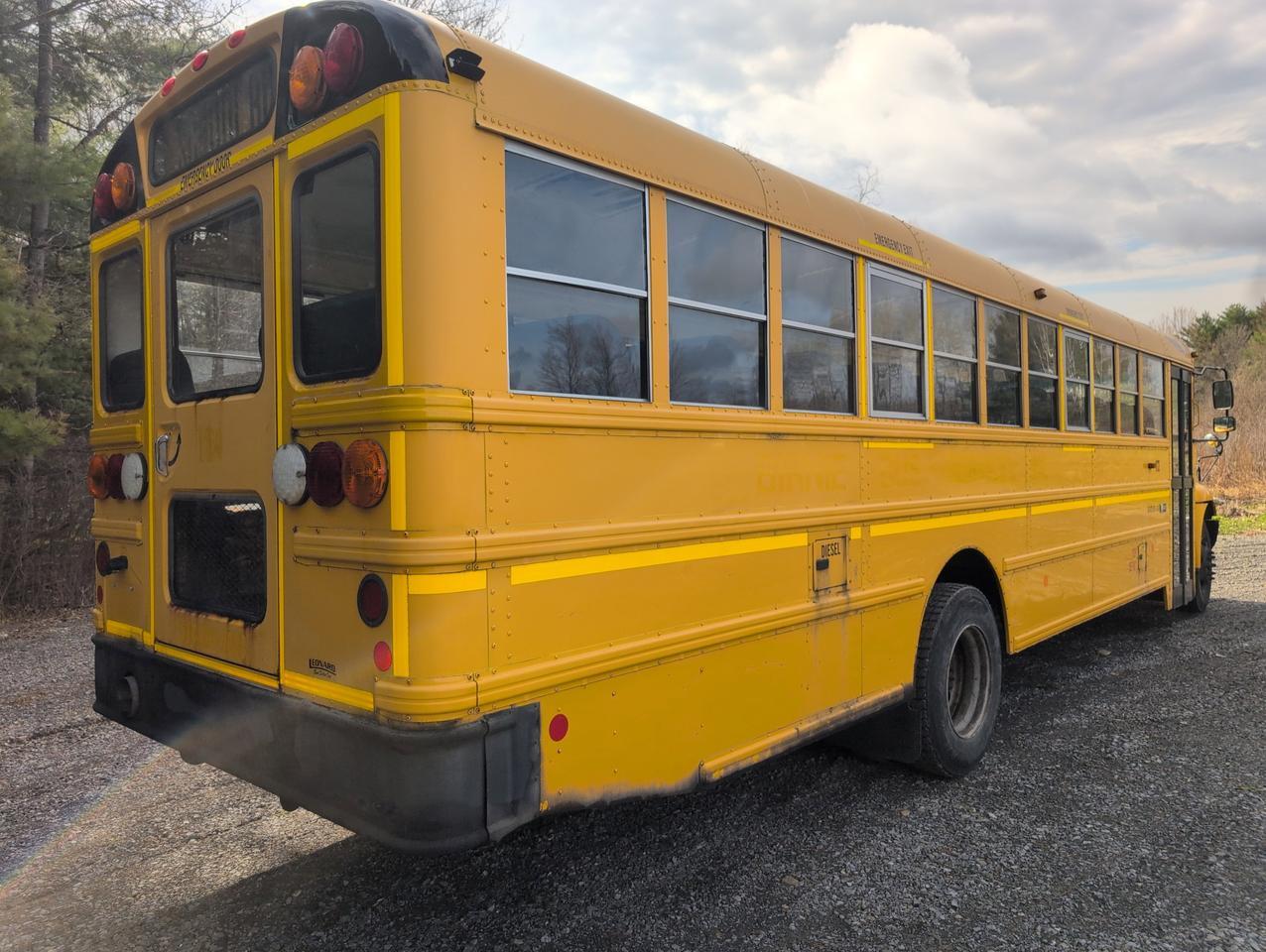 2016 IC INTERNATIONAL CE300