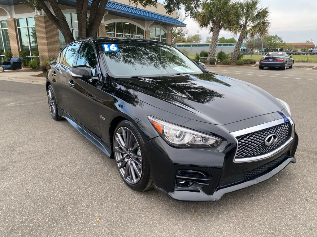 2016 INFINITI Q50 3.0t Red Sport 400