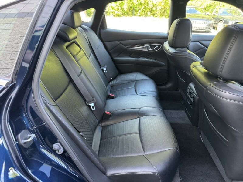 2016 INFINITI Q70  Willow Grove PA