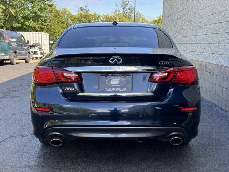 2016 INFINITI Q70  Willow Grove PA