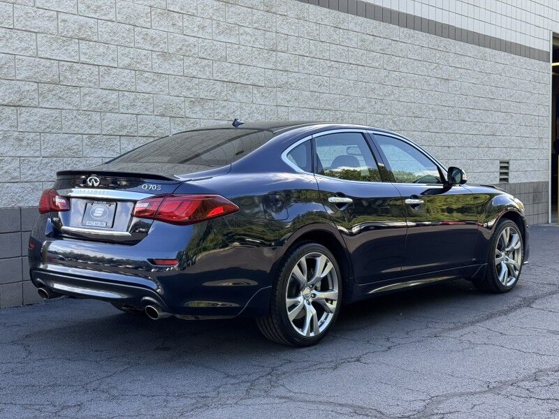 2016 INFINITI Q70  Willow Grove PA