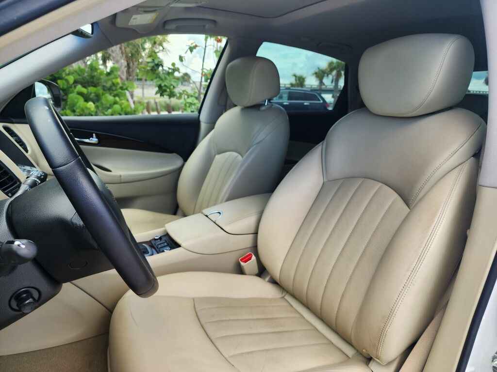 2016 INFINITI QX50 ACTIVE PARKING SYSTEM~ALUMINUM ROOF RAILS~BLUETOOTH~HEATED SEATS~LEATHER TRIMMED SEATS~PREMIUM SOUND SYSTEM~SURROUND VIEW CAMERA Sarasota FL
