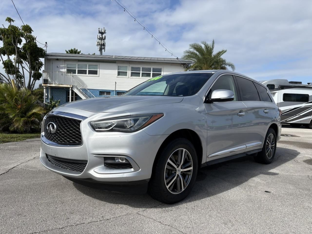 2016 INFINITI QX60