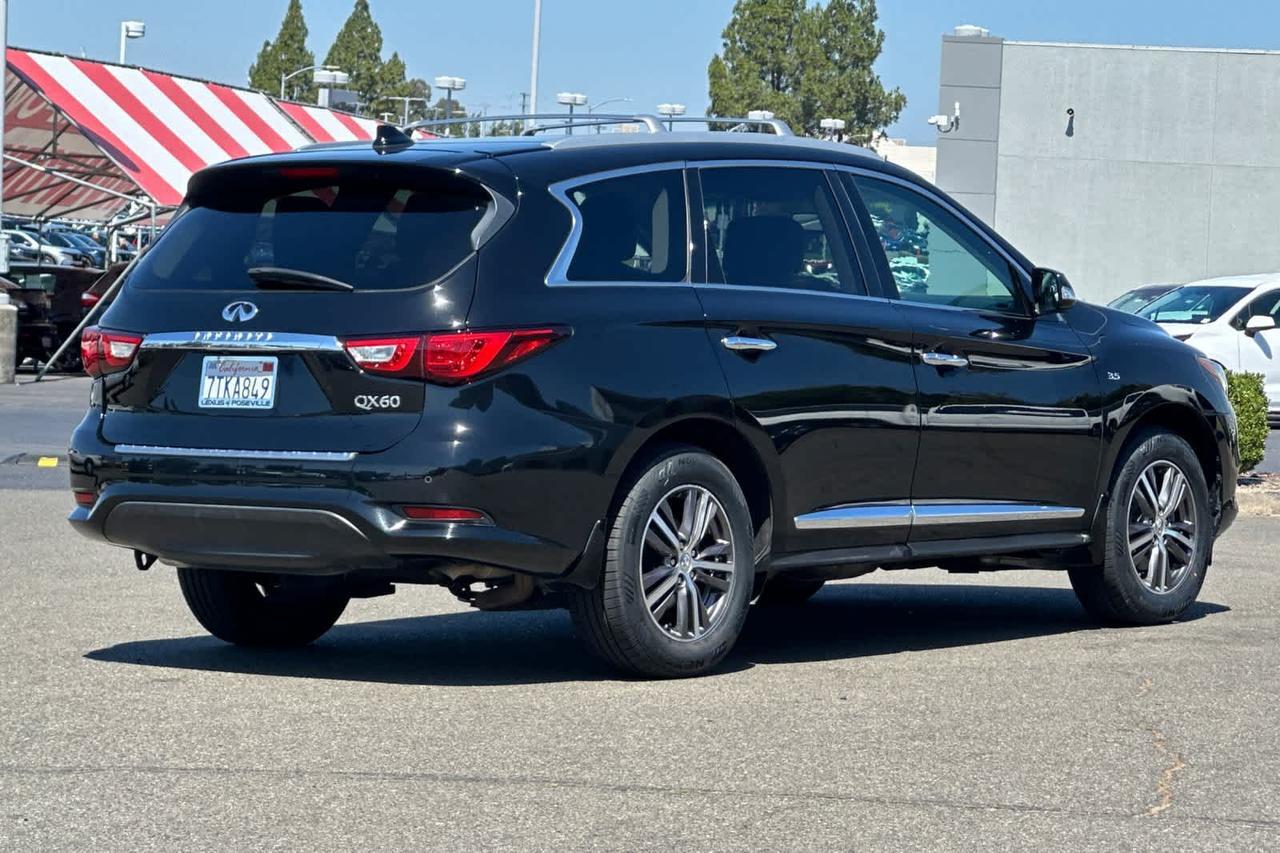 2016 INFINITI QX60