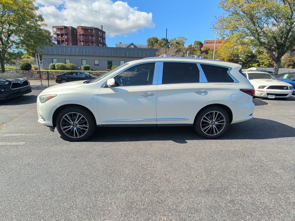 2016 INFINITI QX60 Base